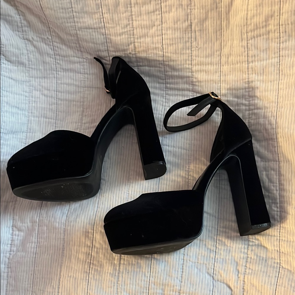 Jenn Ardor Black Platform Heels - Picture 3 of 4